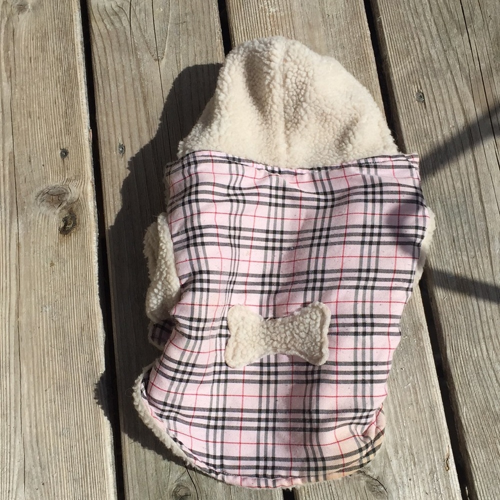 Reversible dog coat